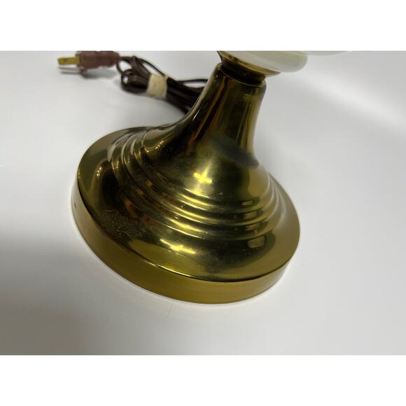 Vintage Milk Glass Brass Toned lamp MCM Hollywood Regency - Picture 3 of 8